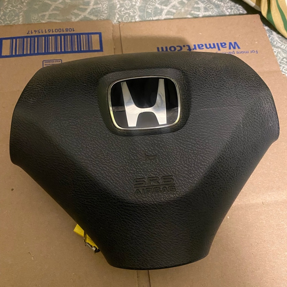 2003-2007 Honda accord coupe drivers side steering wheel airbag